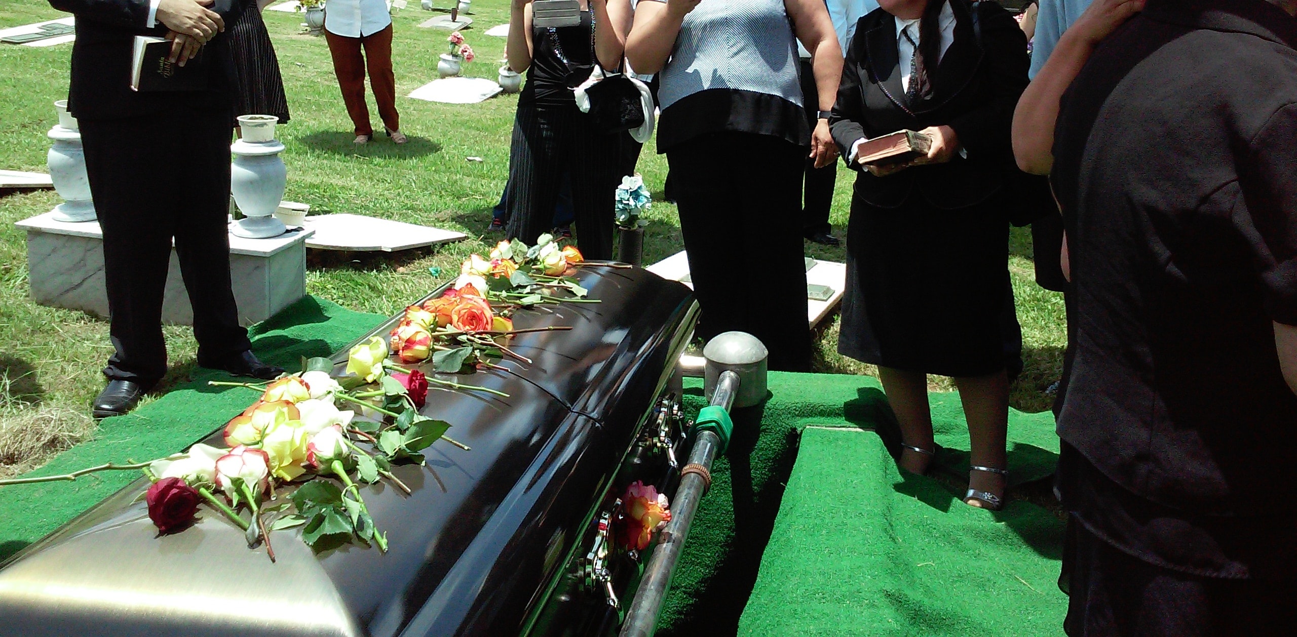 rhodi-lopez-Cxpqnzd3Psg-unsplash Funeral of Allison Baden-Clay at St Paul's Anglican Chruch at Ipswich